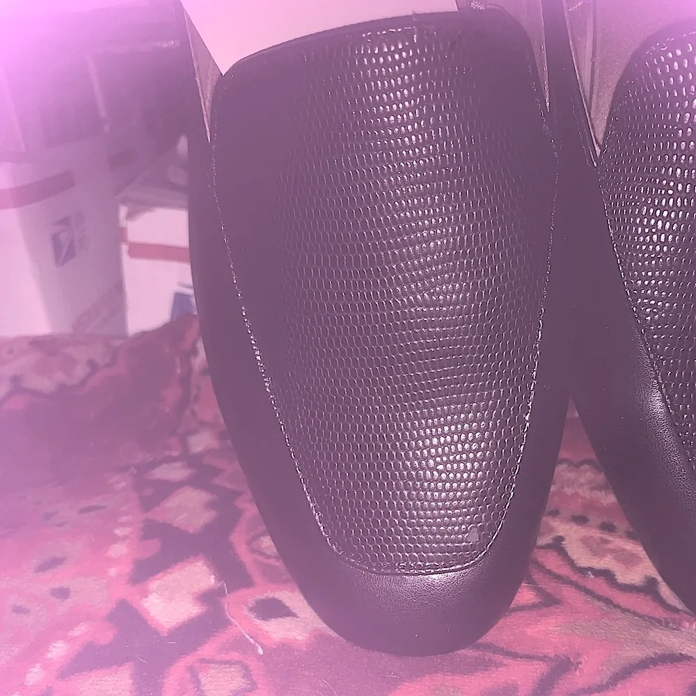 GLORIA VANDERBILT Marjorie Loafers Flats, Black Pebble NEW NIB memory foam 9.5 M